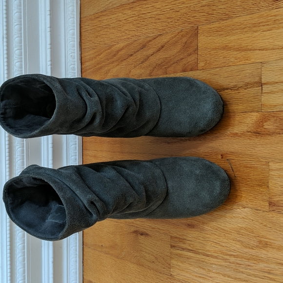 Steve Madden Carlsen Booties. Size 6. - Picture 2 of 8